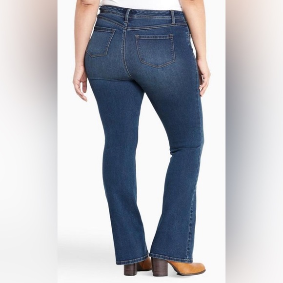 Torrid Luxe Slim Boot Jeans Women’s Sz 16R Cotton Blend Bootcut - Picture 2 of 9